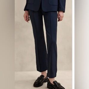 Black Banana Republic size 6 high rise, crop flare pants NWT